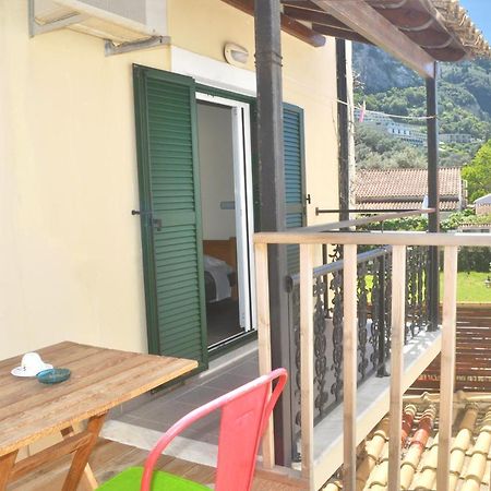 Holiday Studio Apartments Yannis On Agios Gordios Beach In Corfu Экстерьер фото