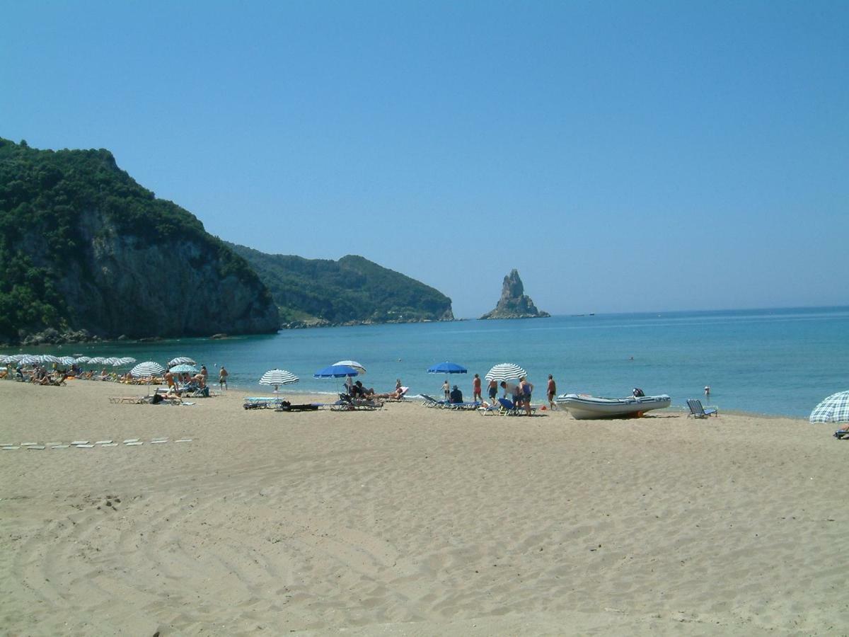 Holiday Studio Apartments Yannis On Agios Gordios Beach In Corfu Экстерьер фото